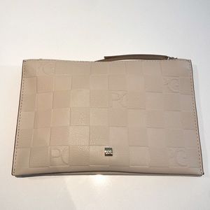 BRAND NEW PURIFICACION GARCIA HANDBAG. Beige with yellow interiors.